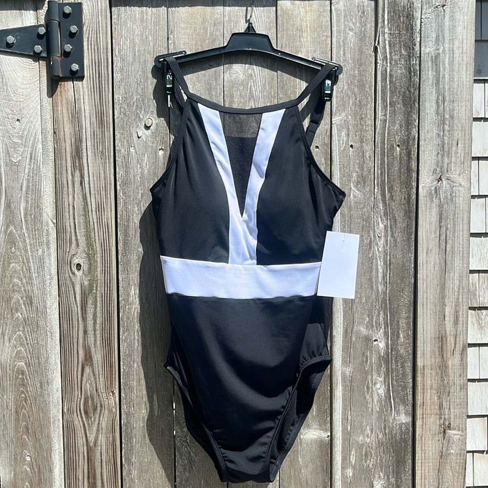 Shape Solver By Penbrooke B/W Mesh Front Padded One-Piece Swimsuit,Size 10,NWT